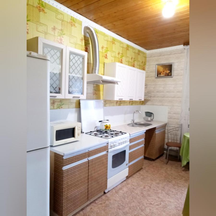 Guesthouse Ilona Йейск Екстериор снимка